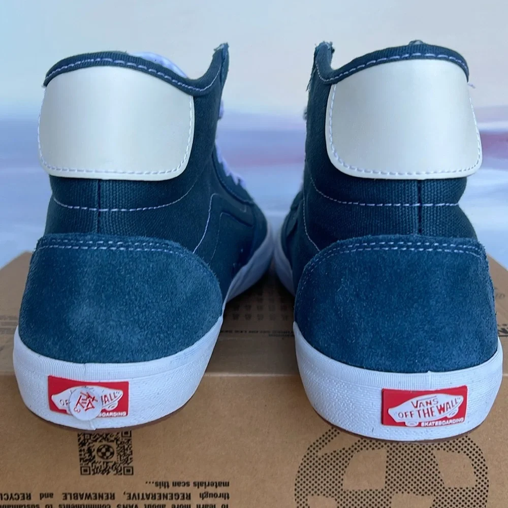 Vans Men’s The Lizzie
Teal
VN0A4BX1TEA
Sneakers - Picture 14 of 16